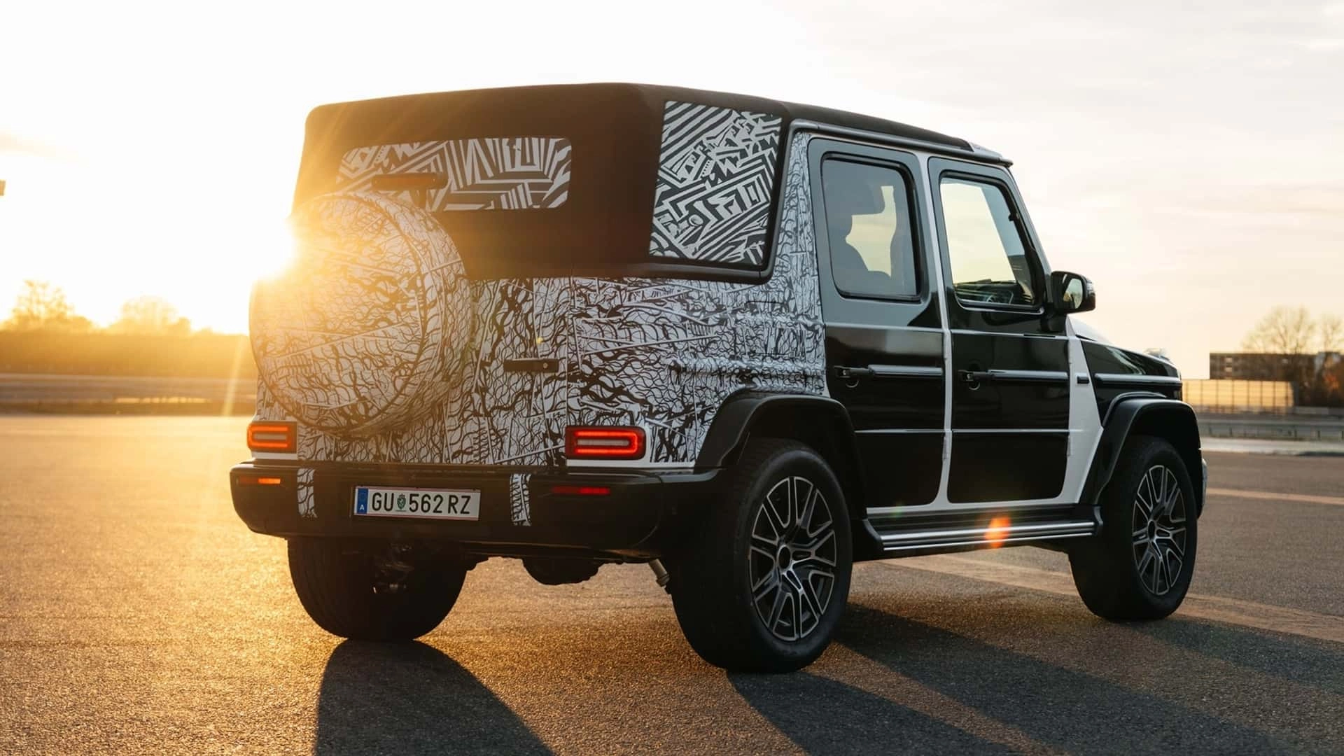 New mercedes g class convertible camouflaged prototype (1)